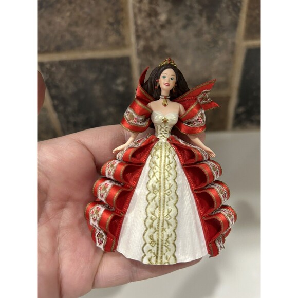 Hallmark Keepsake Collector Ornament "Holiday Barbie" 1997 w/ box - Picture 2 of 8